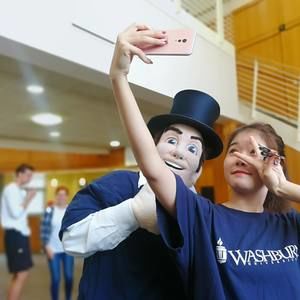 Meet your Posher, Peiyao